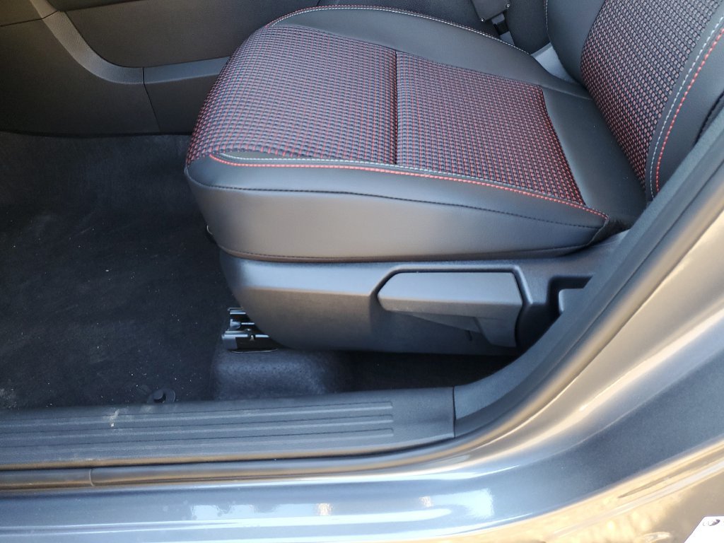 New 2027 Nissan Kicks SR FWD image 22