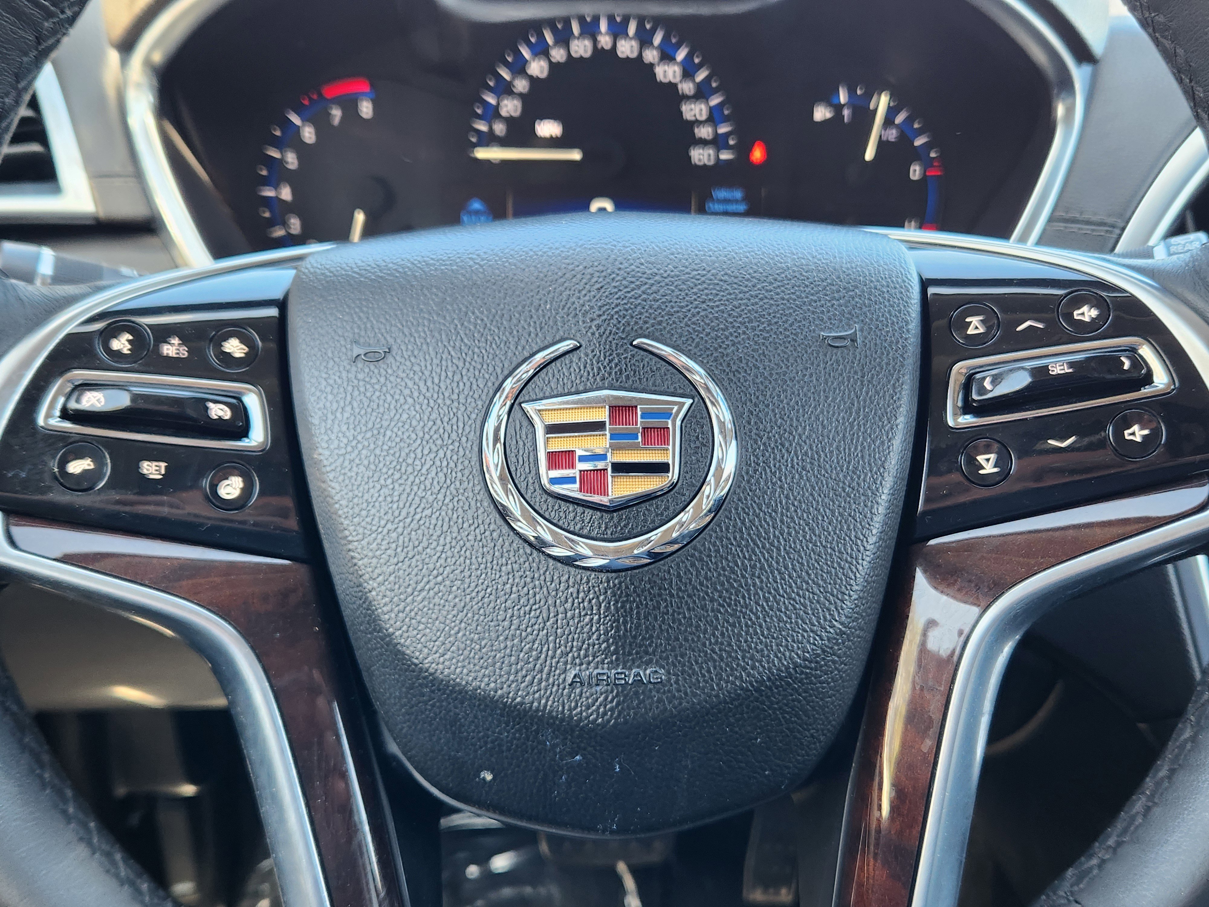 Used 2015 Cadillac SRX Luxury w/ Driver Awareness Package AWD/4WD image 7