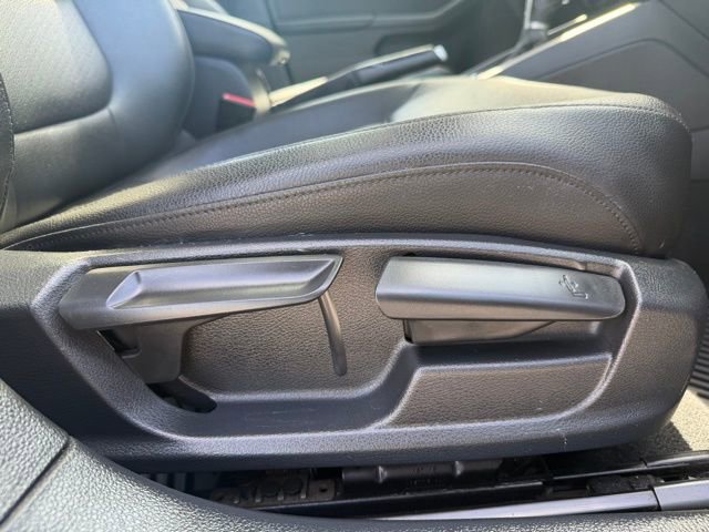 Used 2017 Volkswagen Jetta SE FWD image 29