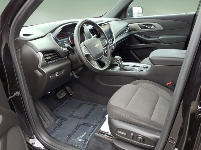 Used 2023 Chevrolet Traverse LT image 11