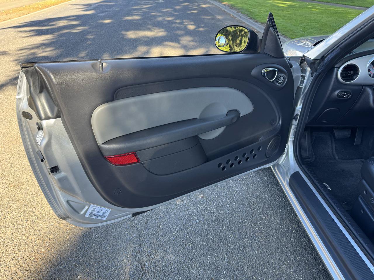 Used 2005 Chrysler PT Cruiser GT FWD image 38