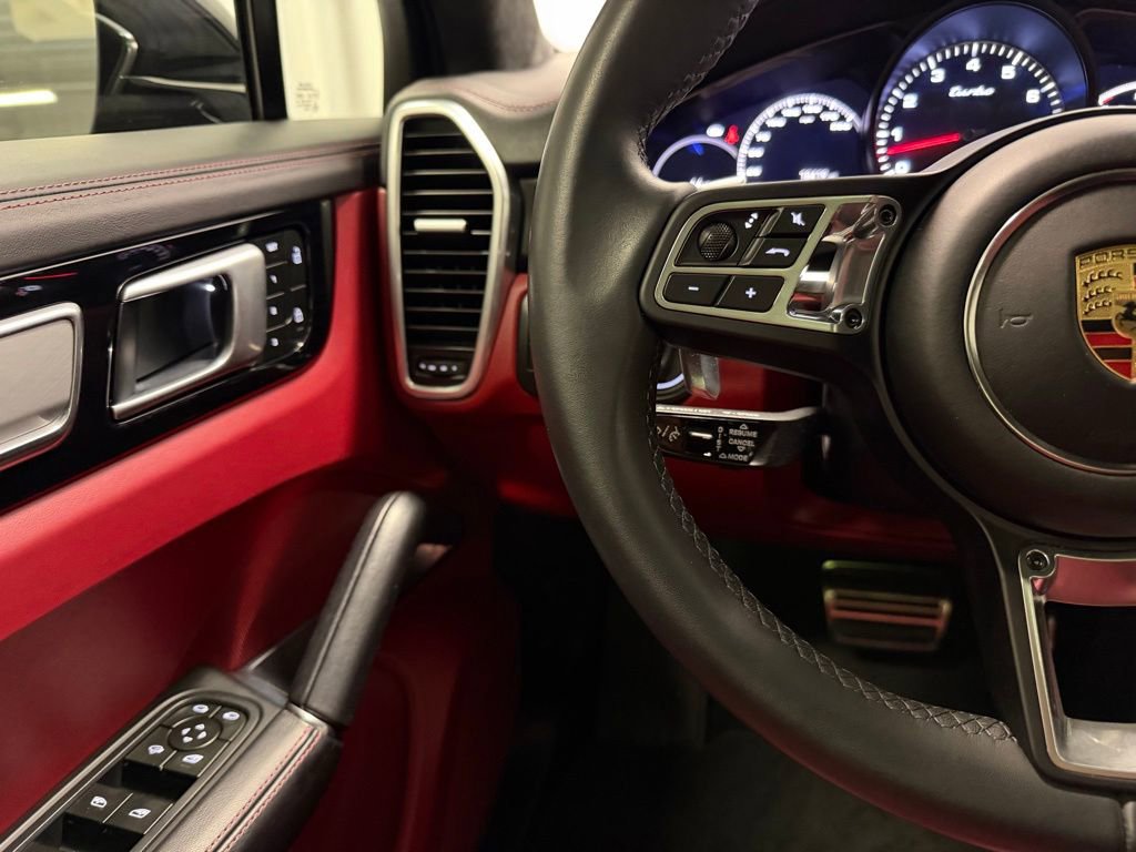 Certified 2023 Porsche Cayenne Turbo image 15