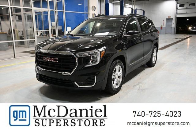 Used 2022 GMC Terrain SLE w/ Driver Convenience Package image 1
