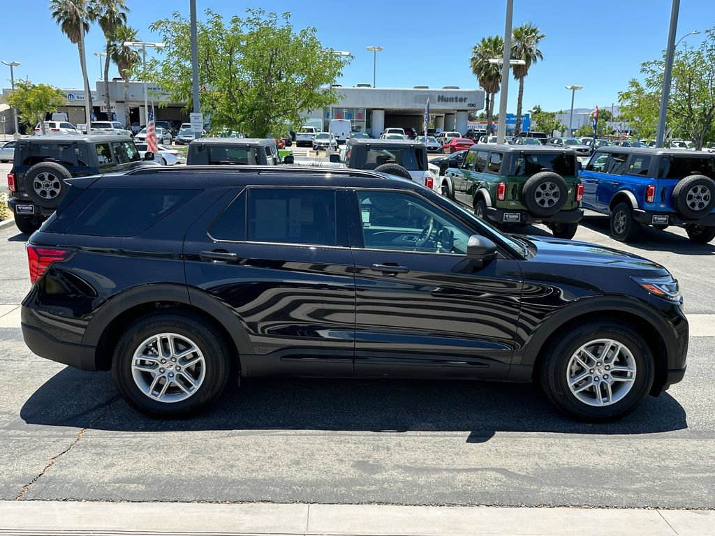 Certified 2026 Ford Explorer Active w/ Active Comfort Package RWD image 9