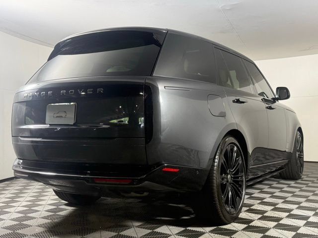 Used 2023 Land Rover Range Rover SE AWD/4WD image 8