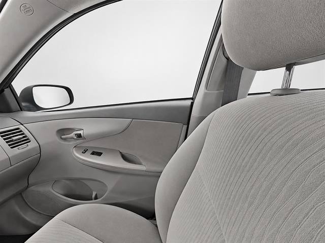 Used 2010 Toyota Corolla LE FWD image 30