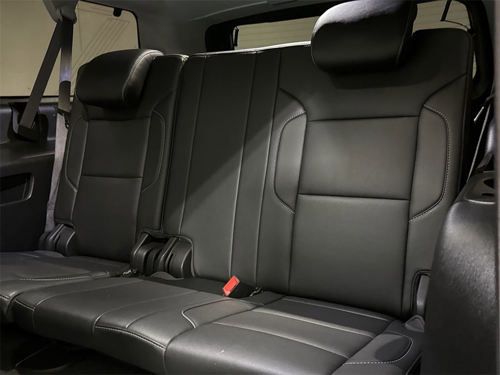 Used 2017 Chevrolet Suburban LT w/ Luxury Package image 41