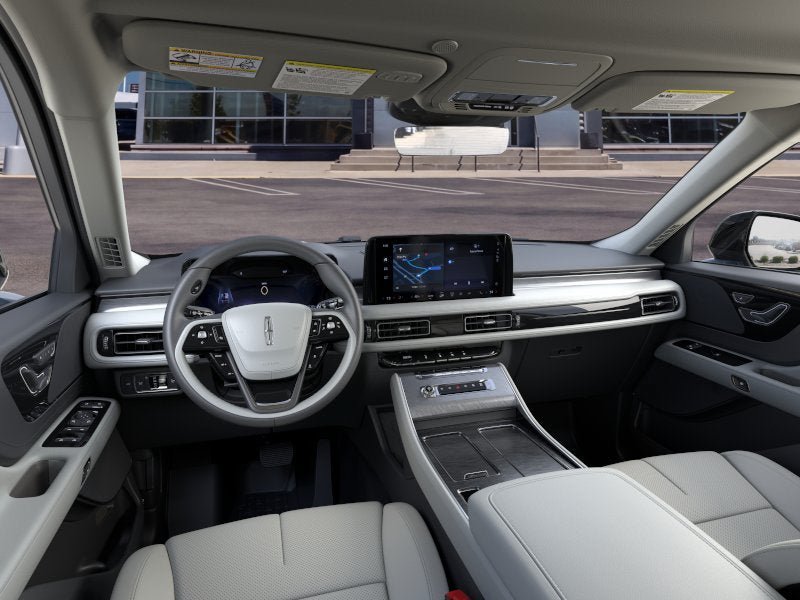 New 2026 Lincoln Aviator AWD w/ Jet Appearance Package image 9