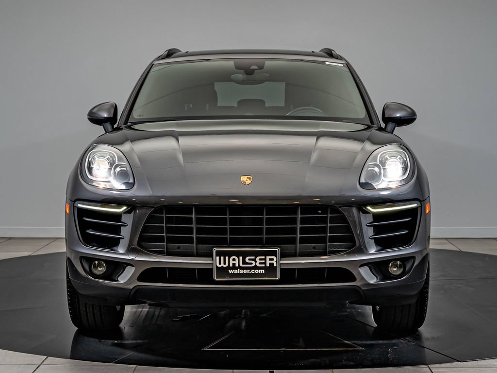 Used 2018 Porsche Macan AWD/4WD image 11