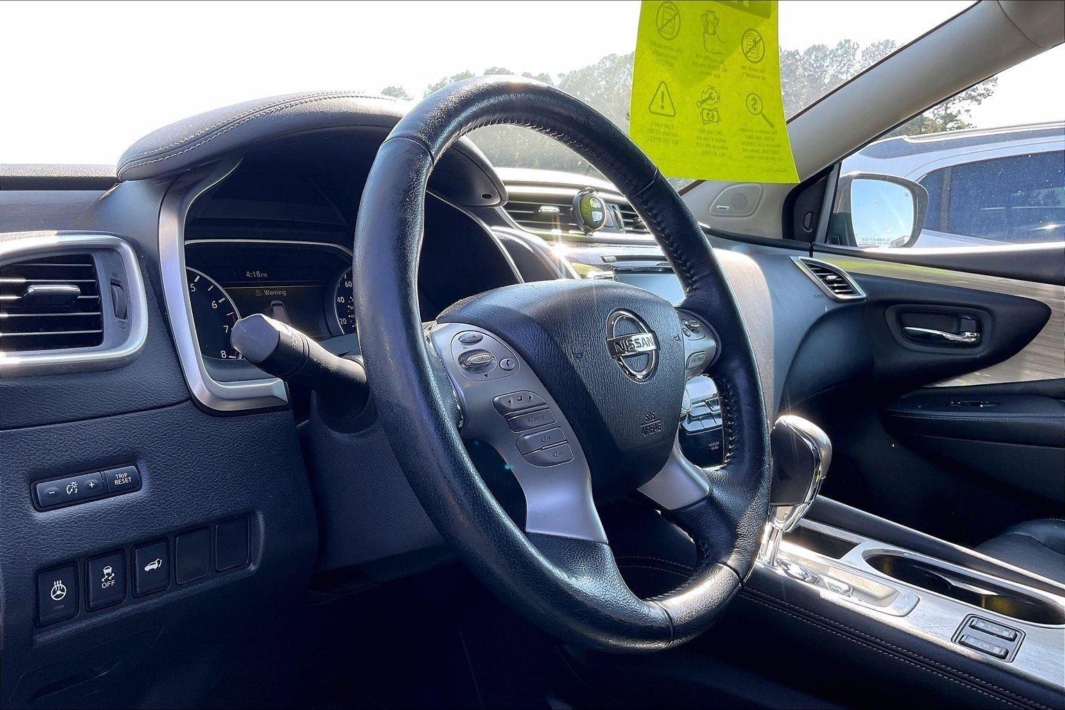 Used 2018 Nissan Murano SL w/ Midnight Edition Package FWD image 6