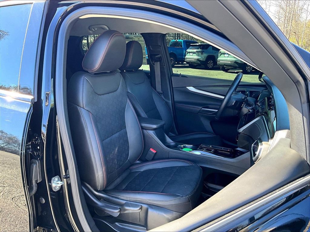 Certified 2023 Chevrolet Bolt EUV LT w/ Convenience Package image 15