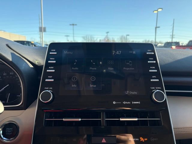 Used 2021 Toyota Avalon XLE image 15