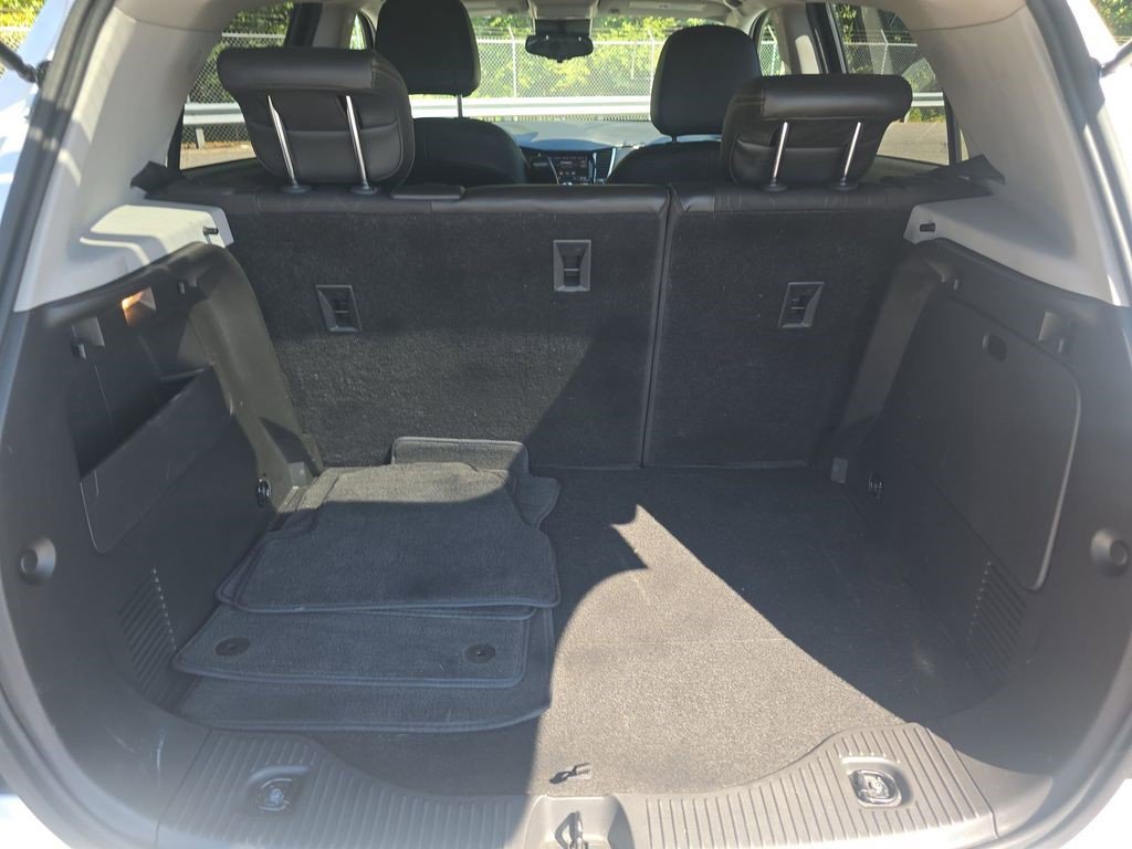 Certified 2022 Chevrolet Trax LT w/ Redline Edition image 9