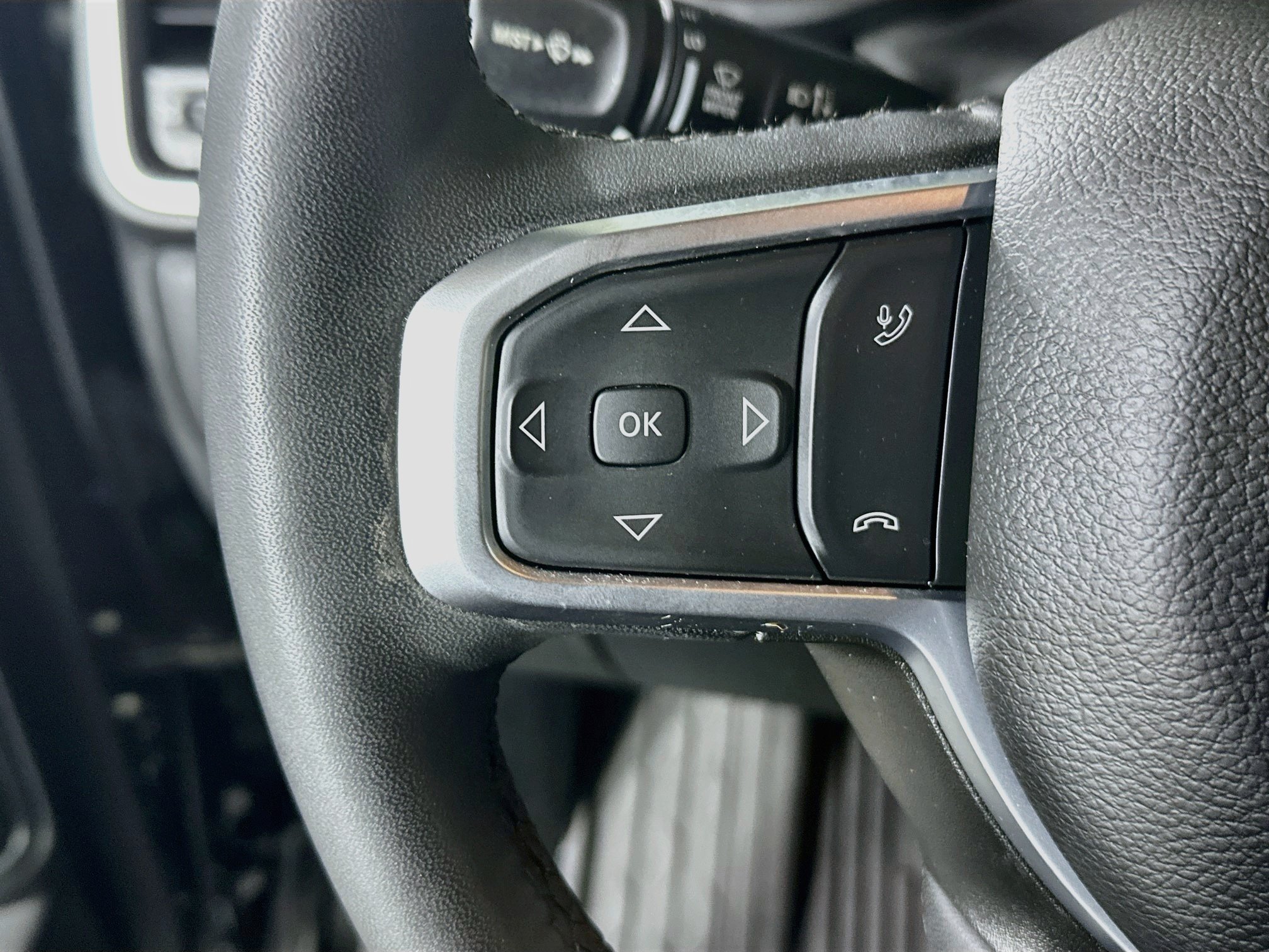 Used 2025 RAM 1500 Big Horn RWD image 16