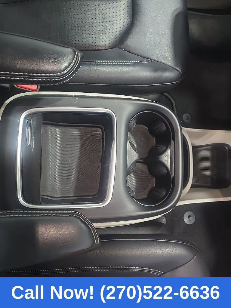 Used 2024 Chrysler Pacifica Touring-L image 29