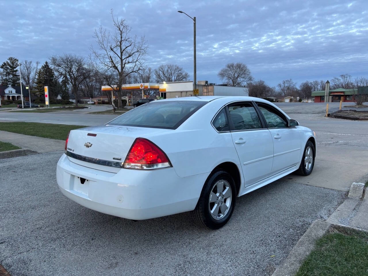 Used 2011 Chevrolet Impala LT image 8