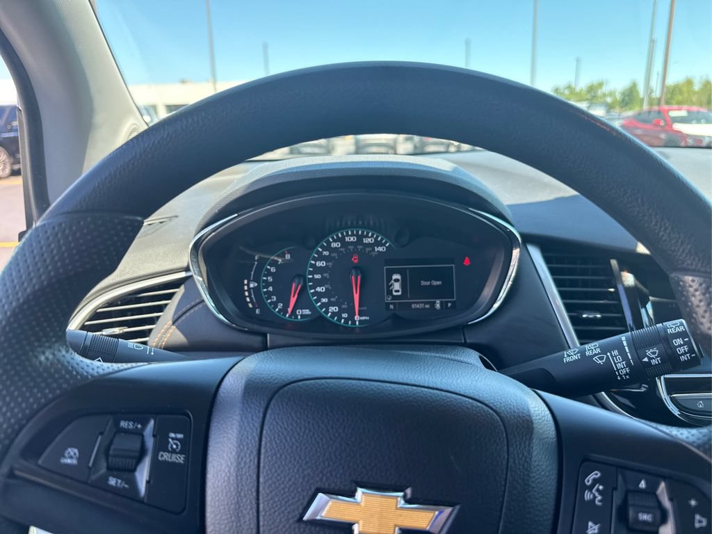Used 2021 Chevrolet Trax LS w/ Tint and Cruise Package AWD/4WD image 13