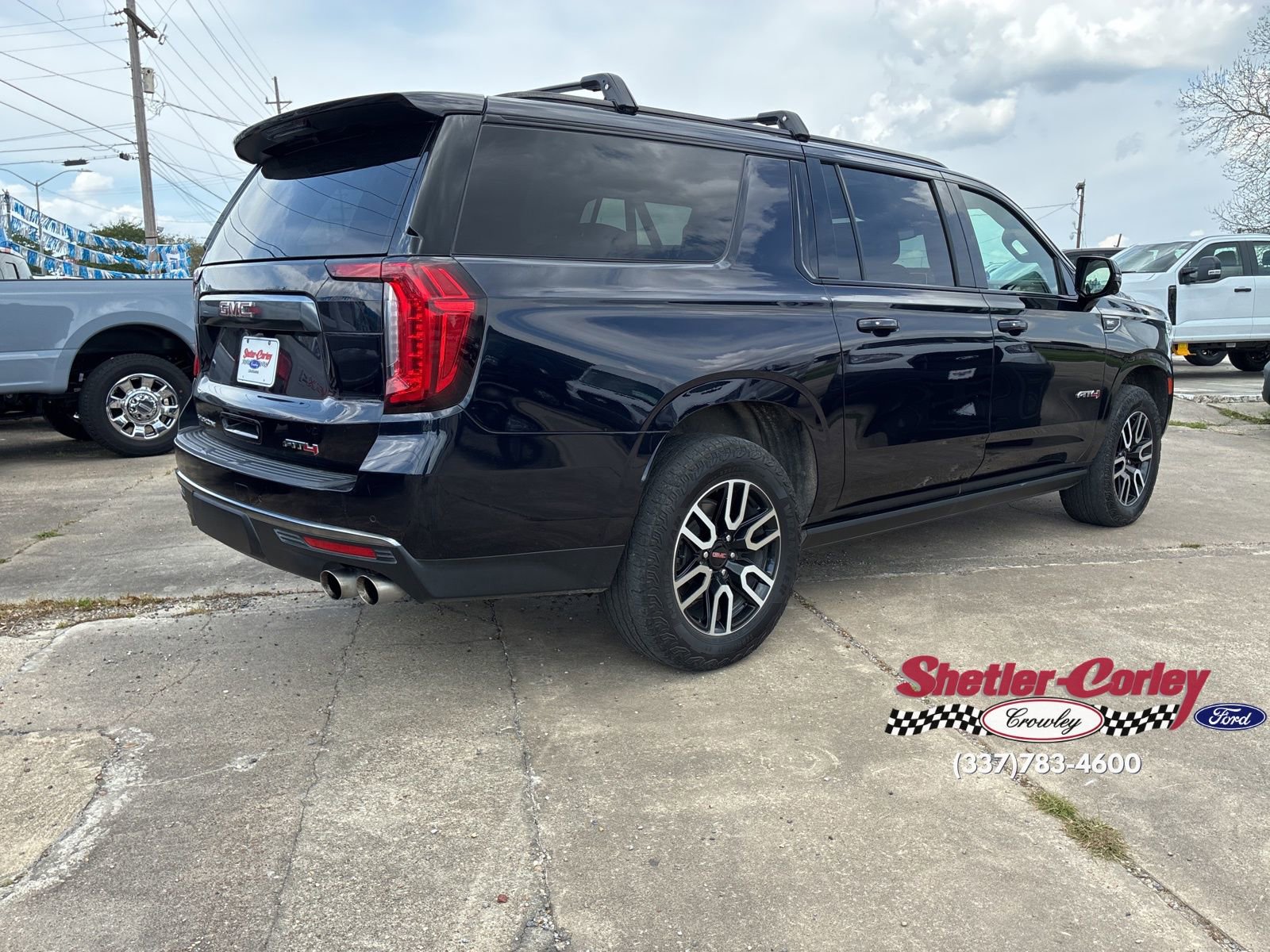 Used 2023 GMC Yukon XL AT4 w/ AT4 Premium Plus Package image 20