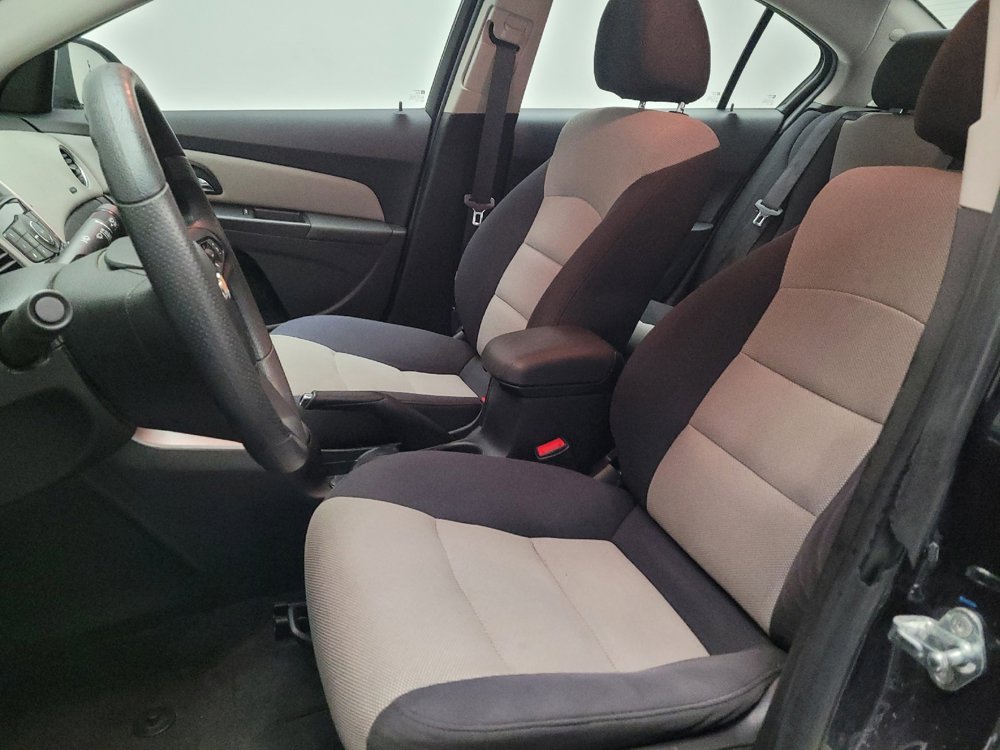 Used 2016 Chevrolet Cruze LS image 17