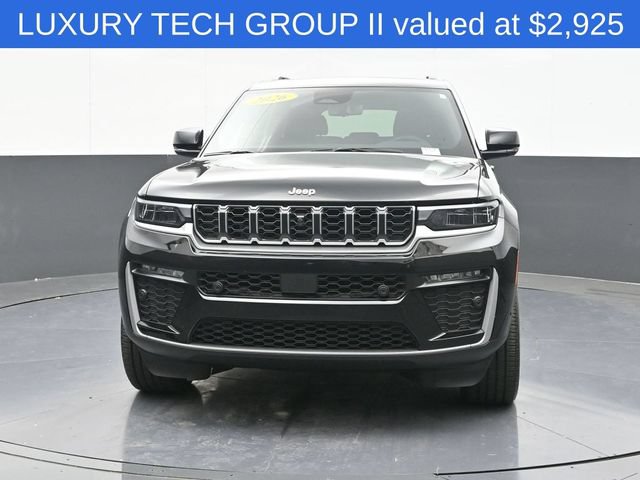 Used 2026 Jeep Grand Cherokee Limited w/ Luxury Tech Group II AWD/4WD image 2