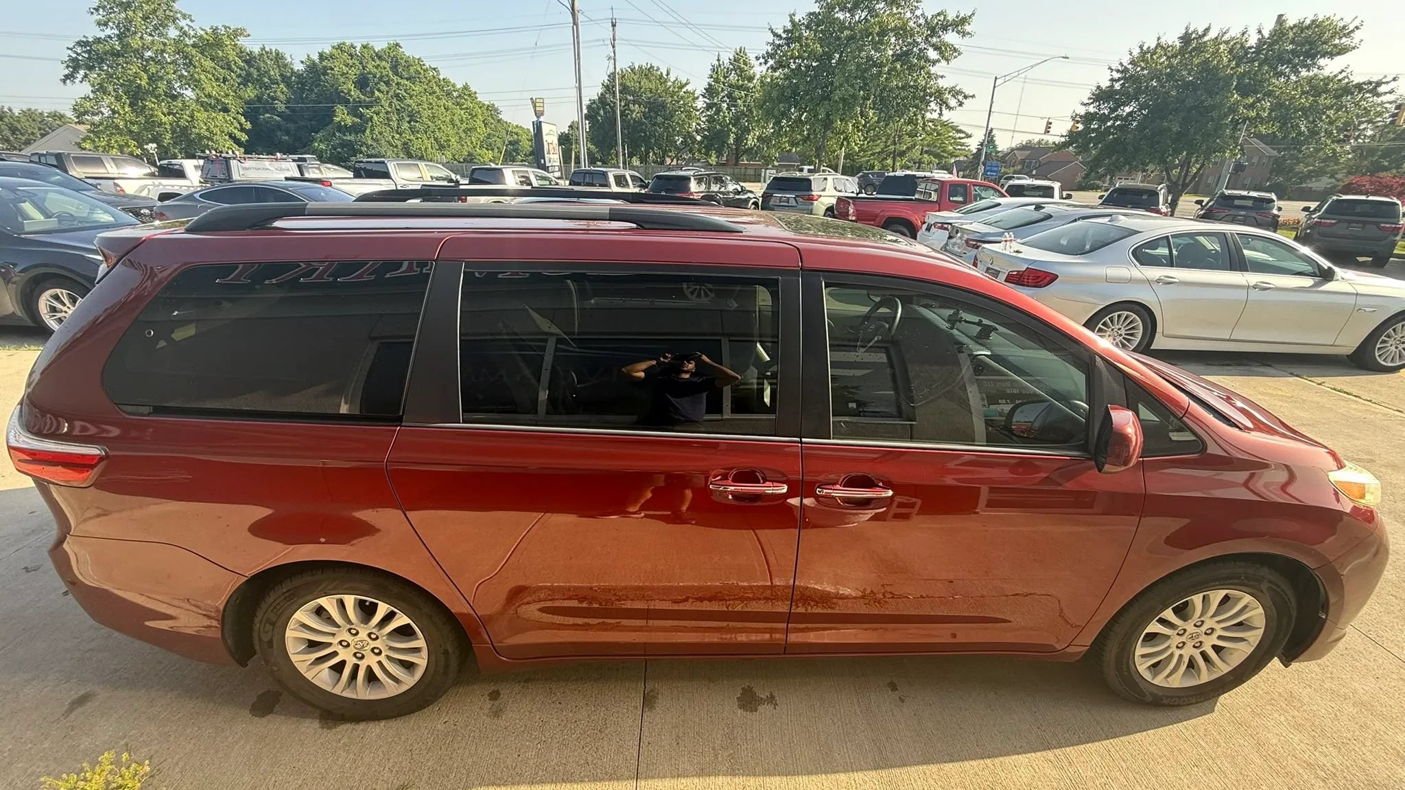 Used 2015 Toyota Sienna XLE FWD image 7