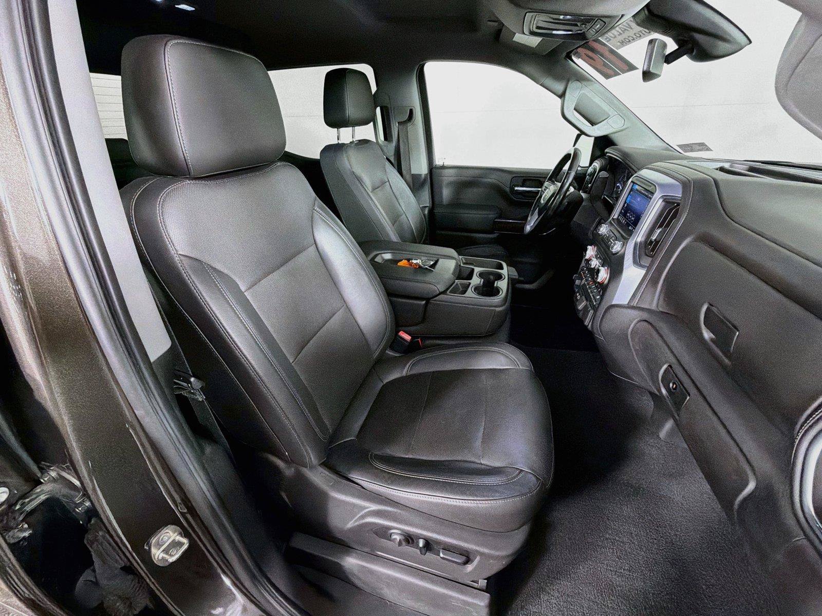 Used 2019 GMC Sierra 1500 SLT w/ Driver Alert Package I AWD/4WD image 30