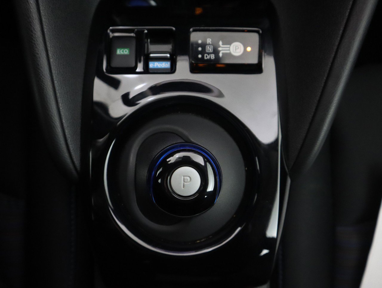 Used 2022 Nissan Leaf SV w/ Protection Package image 17