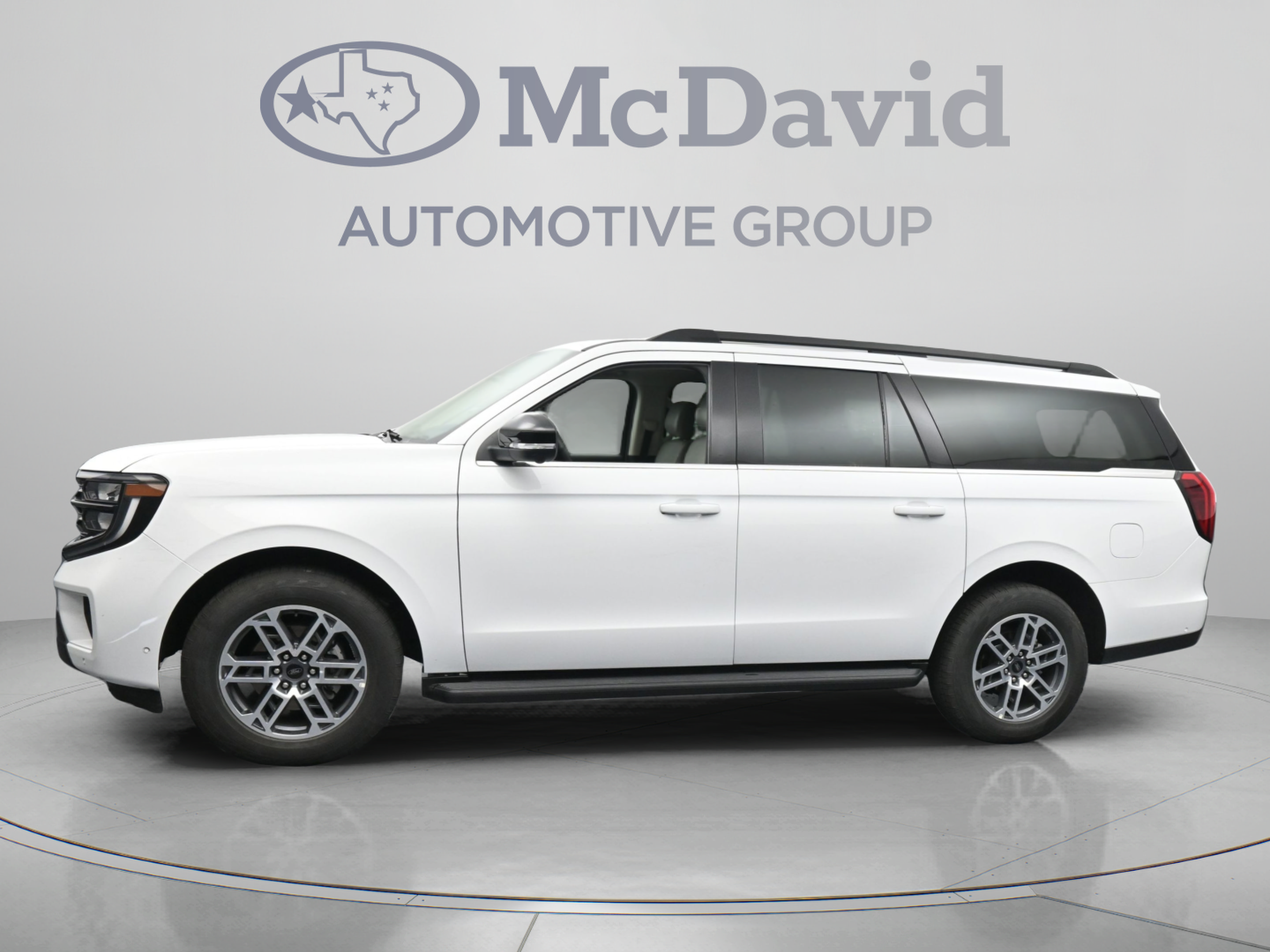 Used 2025 Ford Expedition Max Active AWD/4WD image 5