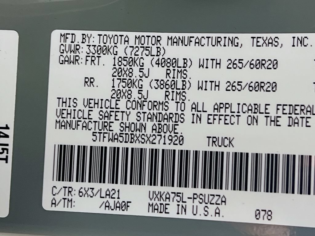 Used 2025 Toyota Tundra Platinum w/ TRD Off-Road Package AWD/4WD image 29