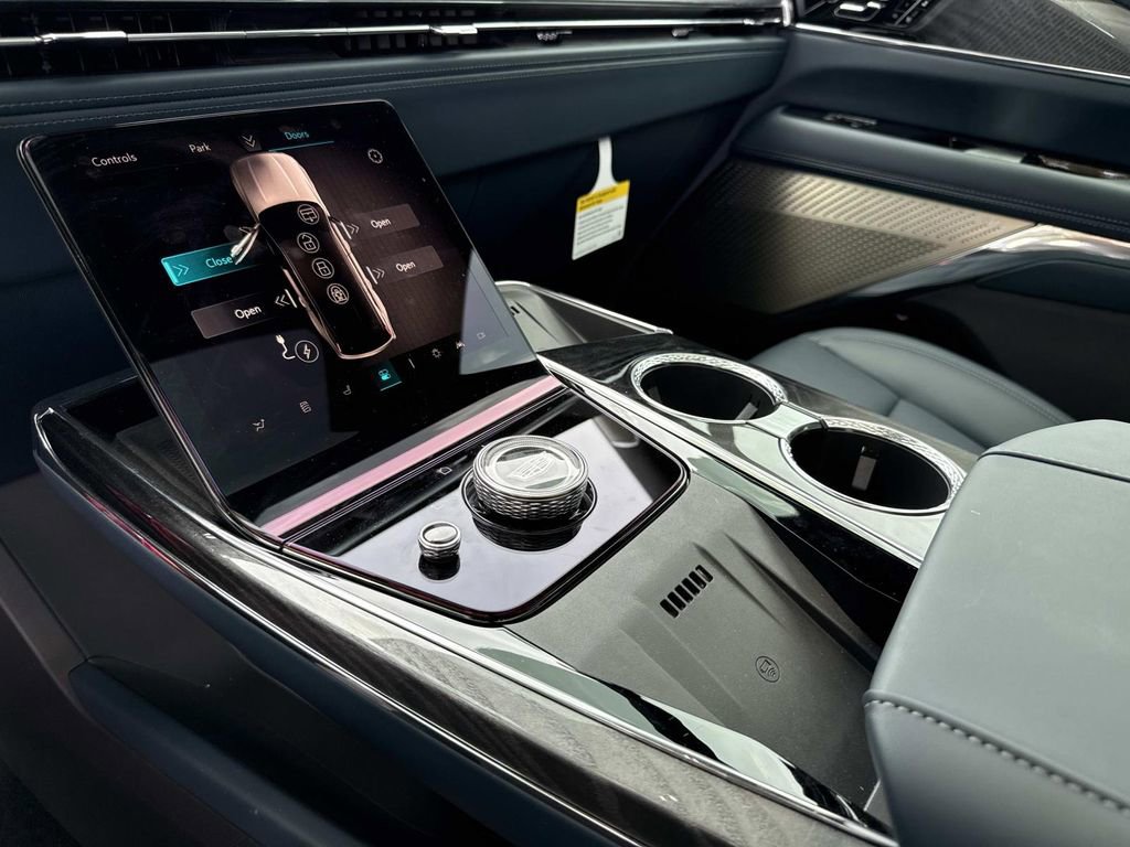 New 2025 Cadillac Escalade IQ Sport 2 w/ LPO, ONYX Package image 28