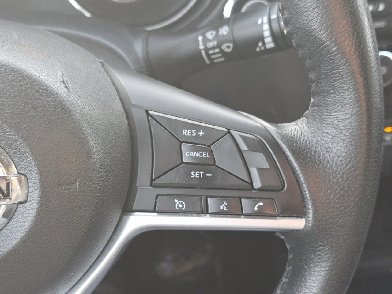 Used 2019 Nissan Rogue SV image 33