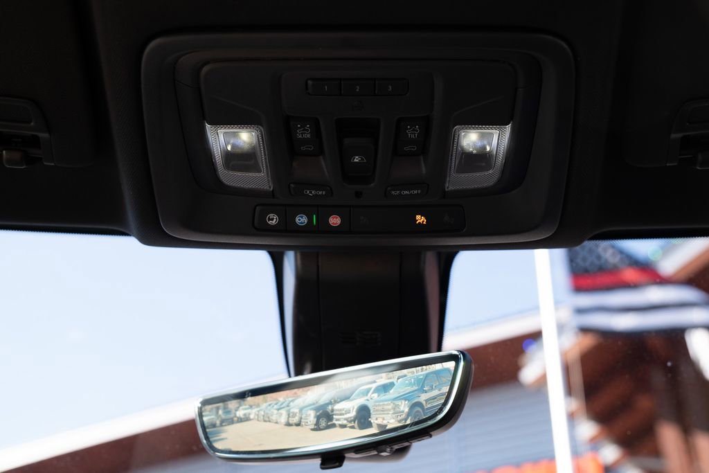 Used 2021 GMC Sierra 1500 AT4 w/ AT4 Premium Package image 16