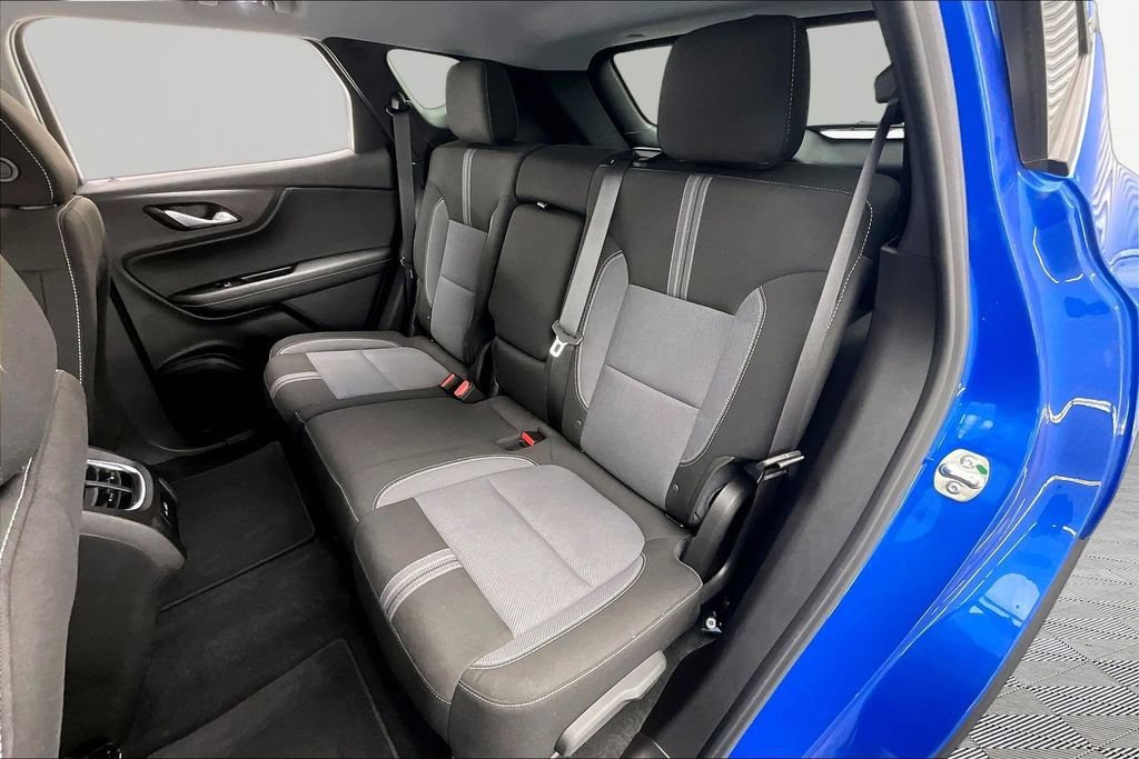 Used 2024 Chevrolet Blazer LT FWD image 26