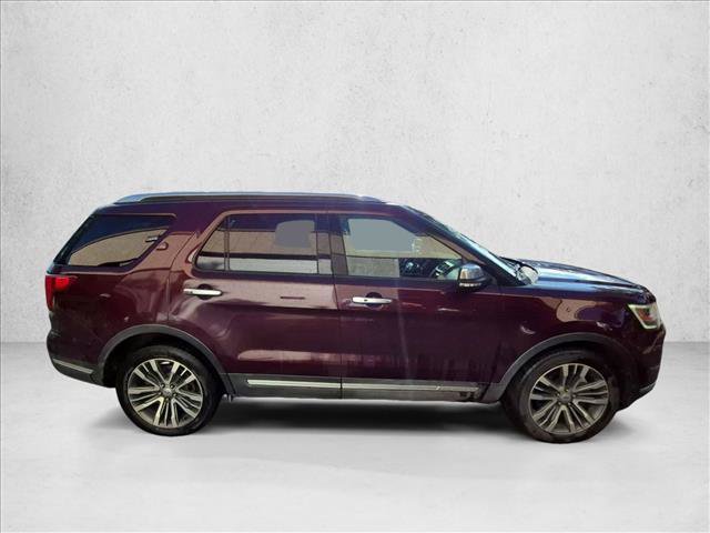 Used 2018 Ford Explorer Platinum AWD/4WD image 4