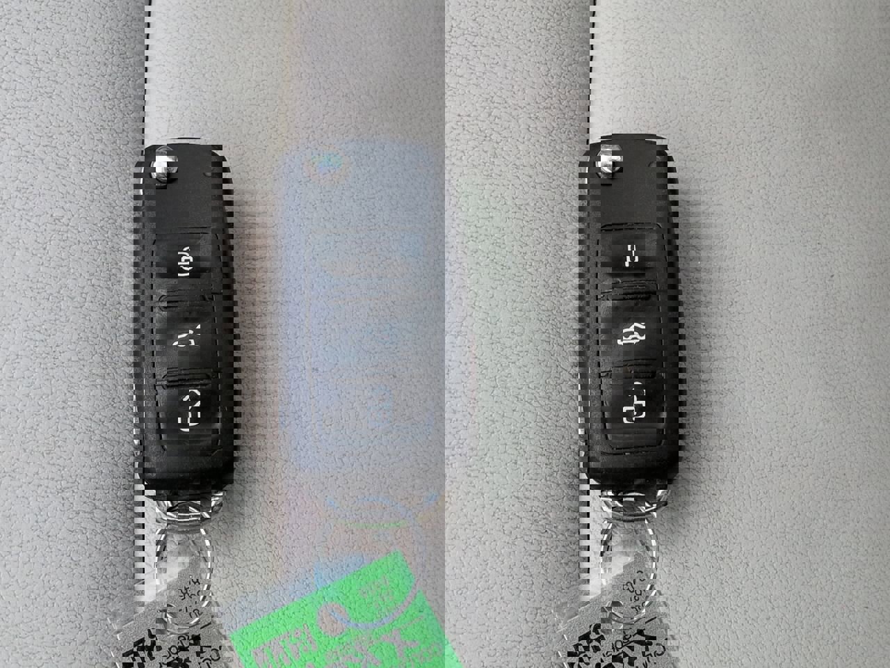 Used 2013 Volkswagen Eos Executive image 28