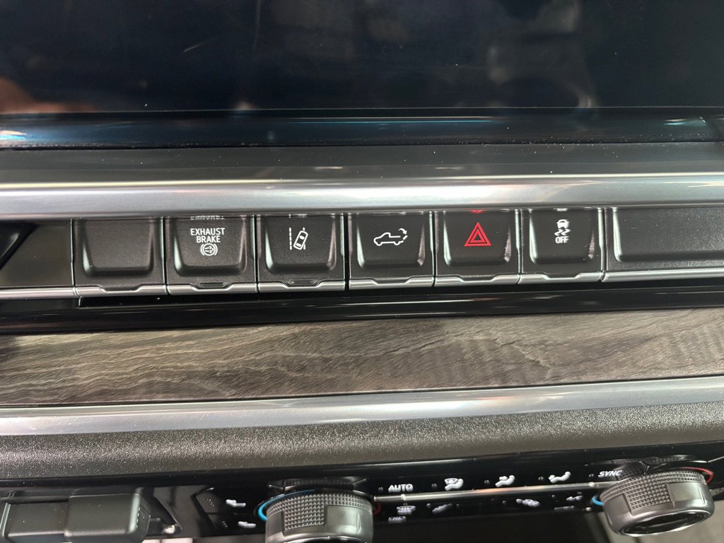 Used 2024 Chevrolet Silverado 2500 LTZ AWD/4WD image 14