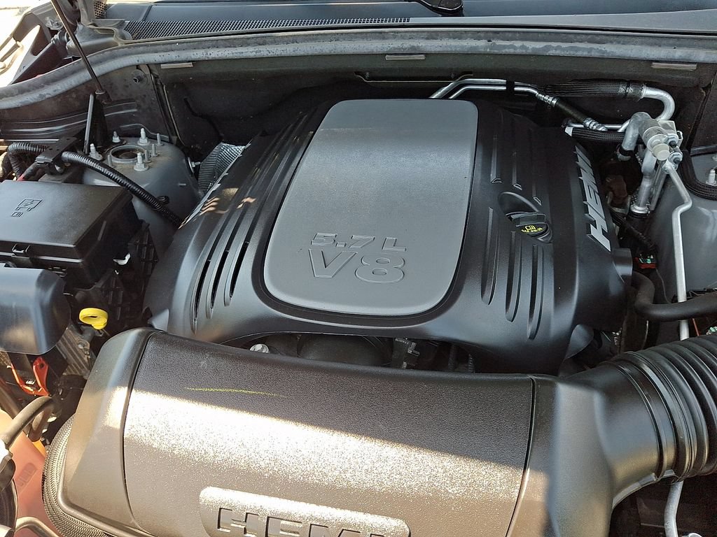 Used 2022 Dodge Durango R/T w/ Blacktop Package AWD/4WD image 30