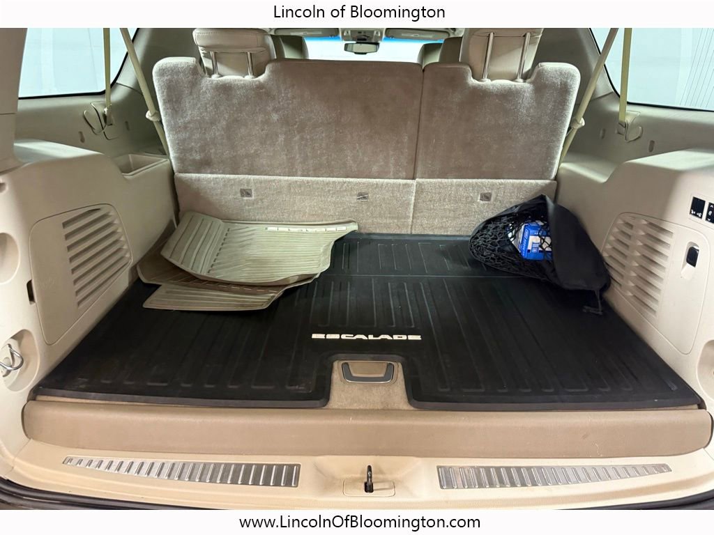 Used 2015 Cadillac Escalade ESV Luxury image 56