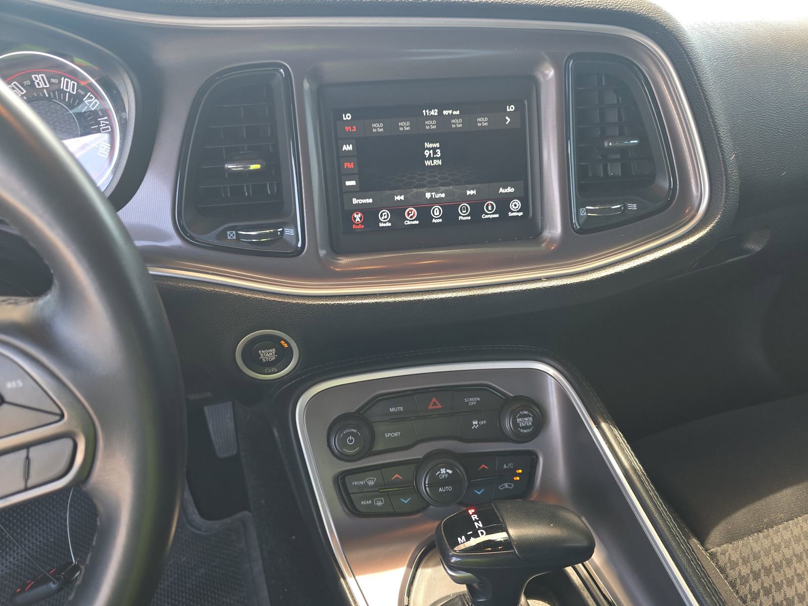 Used 2022 Dodge Challenger SXT RWD image 15