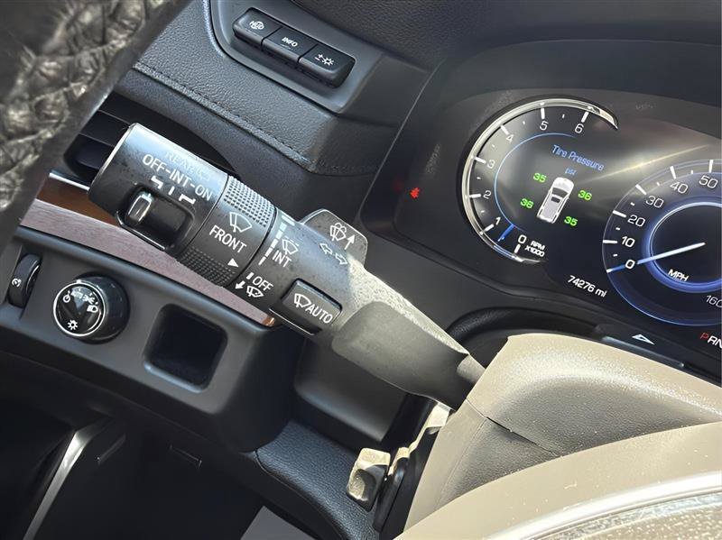 Used 2019 Cadillac Escalade ESV Luxury RWD image 59