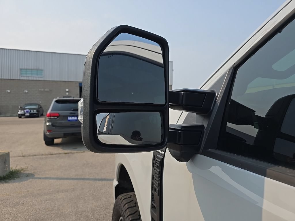 Used 2026 Ford F250 Platinum AWD/4WD image 7
