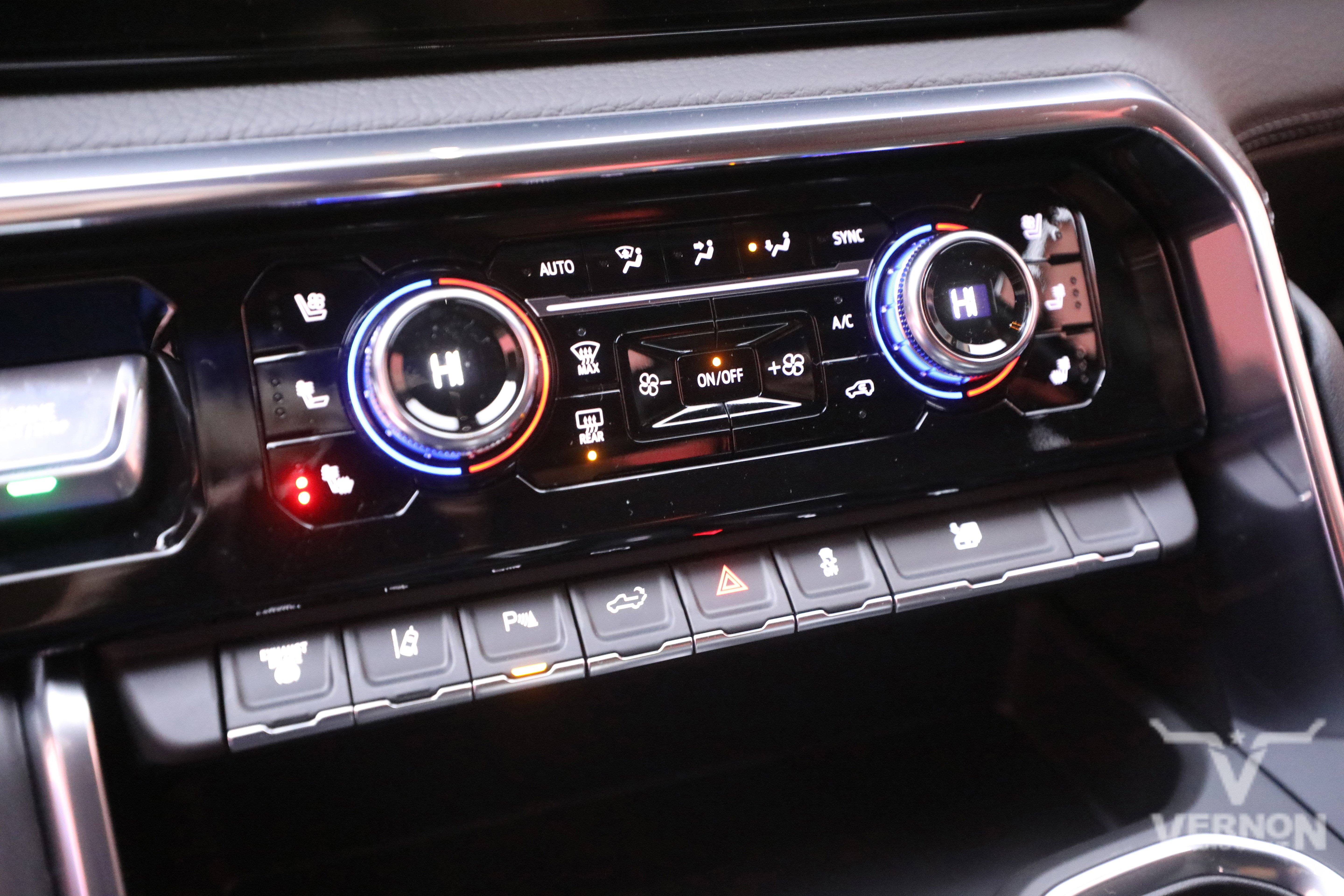 New 2026 GMC Sierra 3500 Denali w/ Technology Package image 23