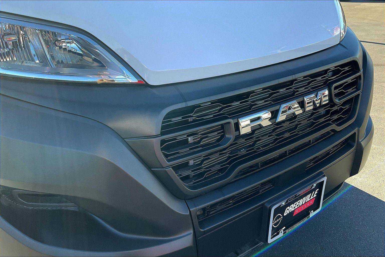 Used 2025 RAM ProMaster 2500 w/ Convenience Group image 27
