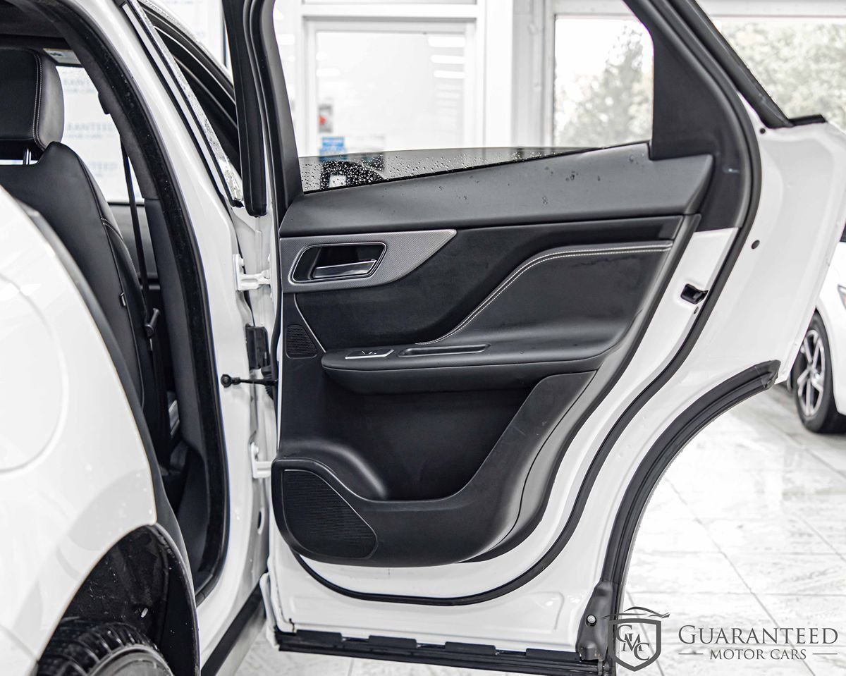 Used 2020 Jaguar F-PACE S AWD/4WD image 40
