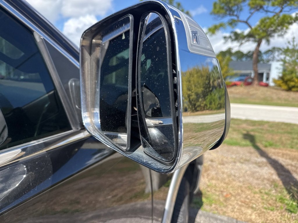 Used 2019 RAM 1500 Laramie image 15