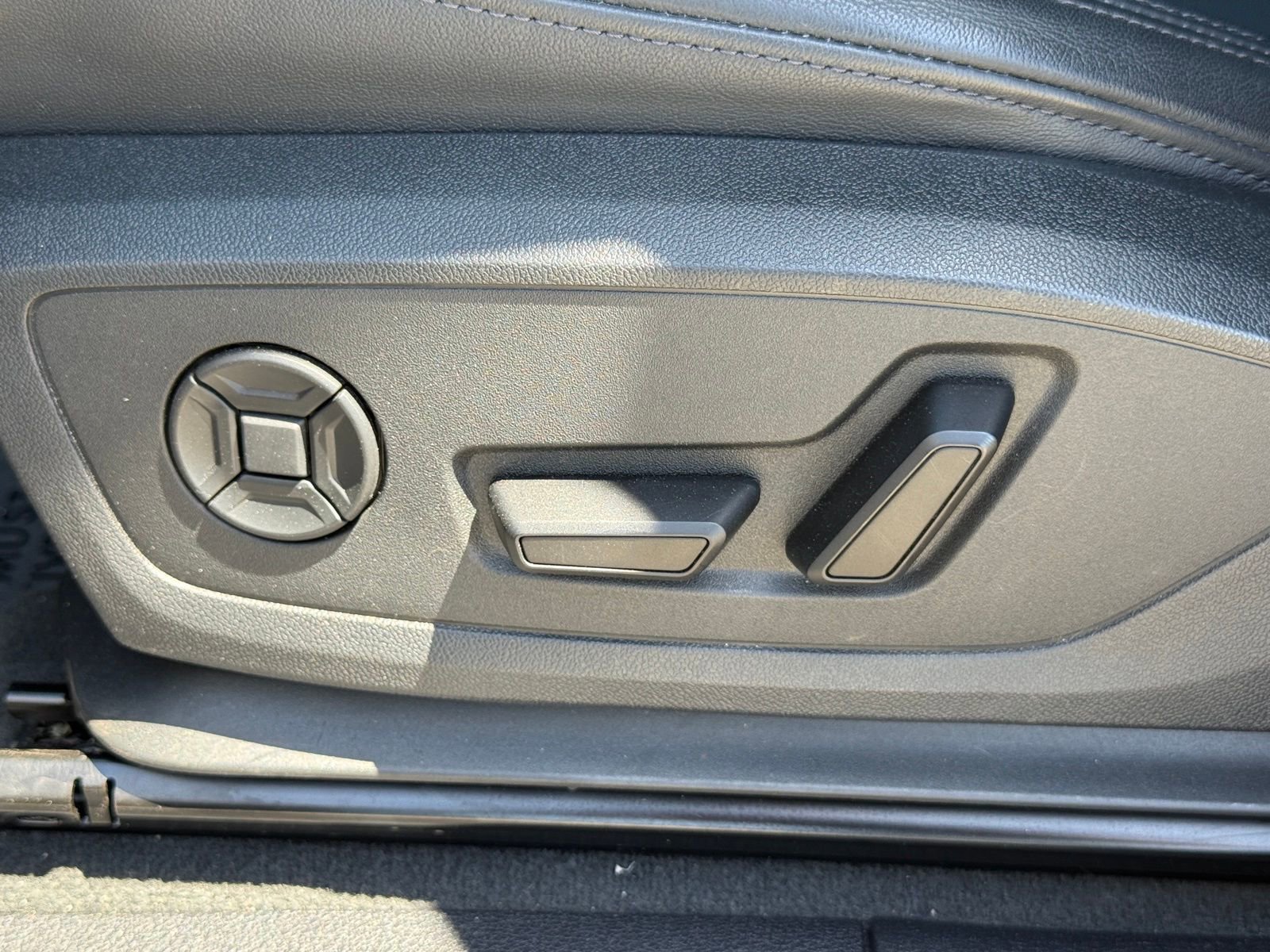 Used 2022 Audi Q3 2.0T Premium AWD/4WD image 26