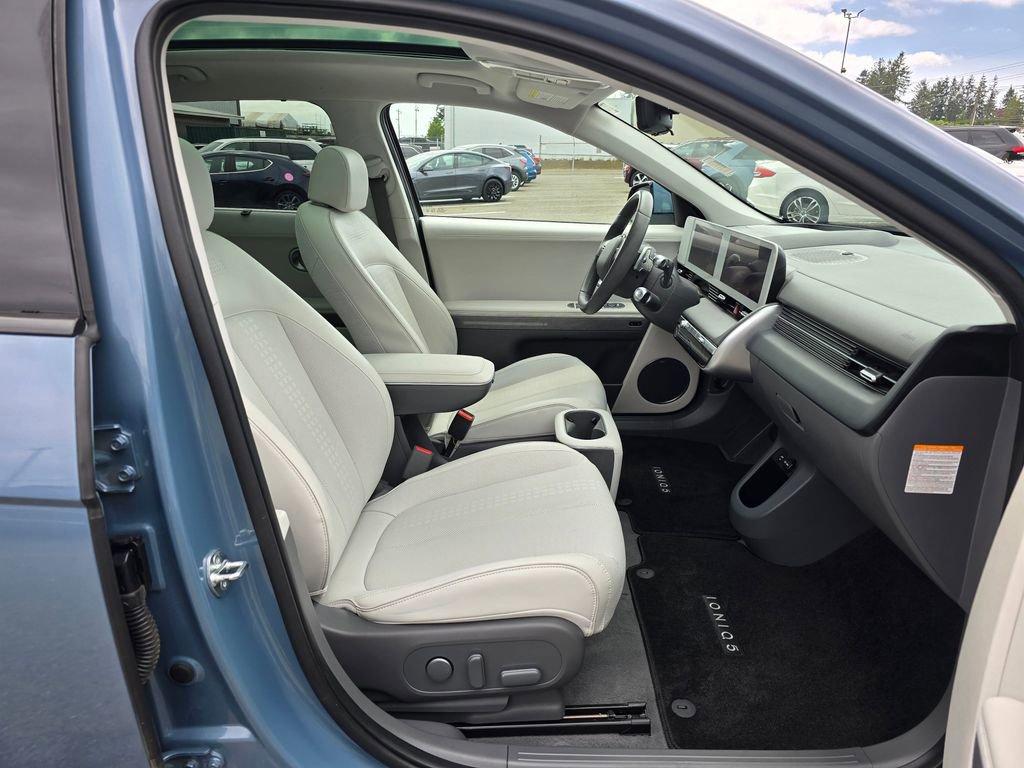 Used 2024 Hyundai Ioniq 5 Limited AWD/4WD image 11