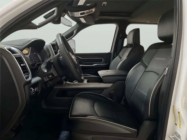 Used 2025 RAM 2500 Laramie AWD/4WD image 20