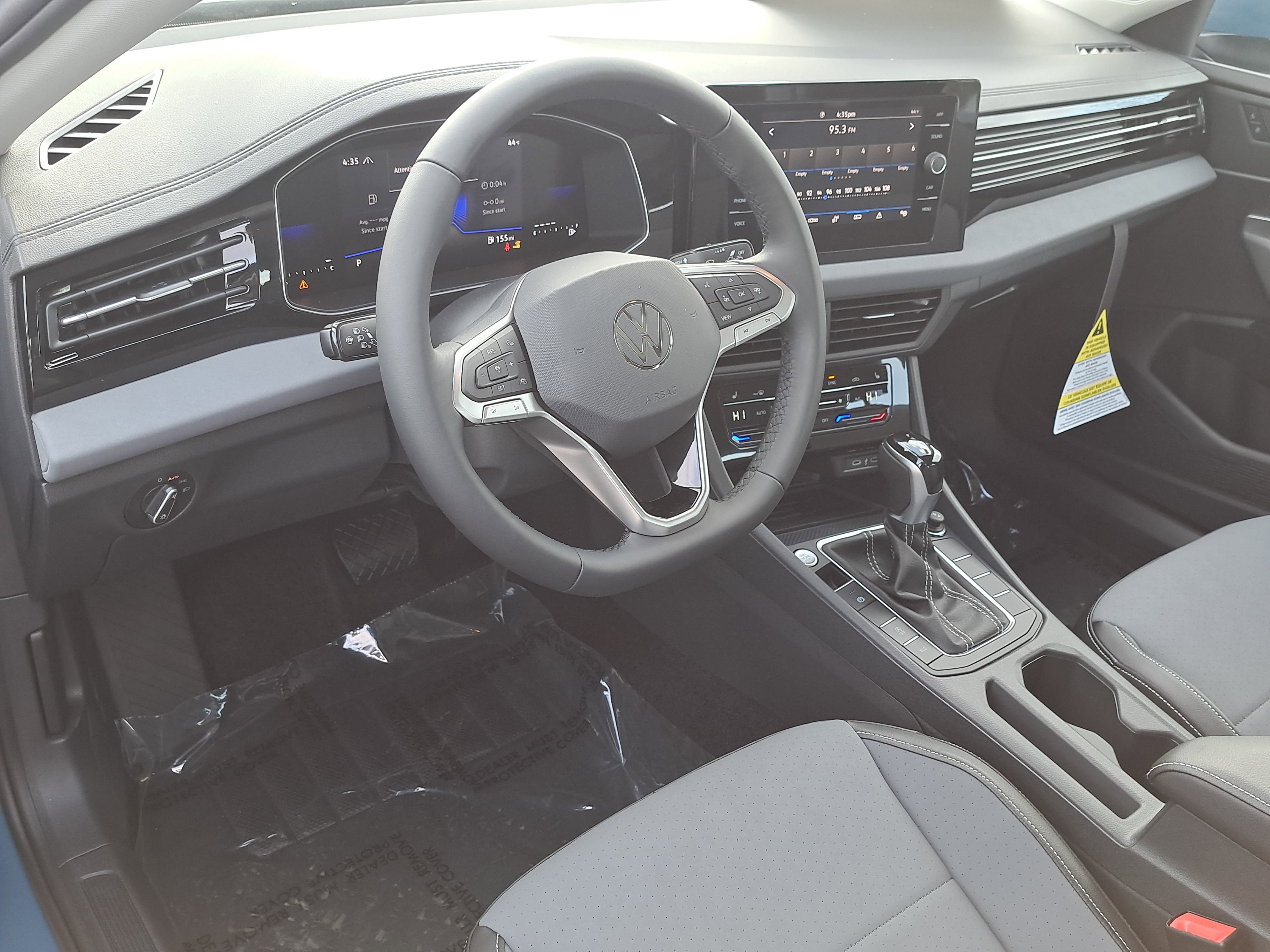 New 2026 Volkswagen Jetta SE FWD image 15