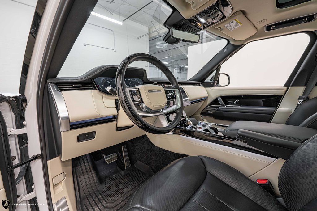 Used 2023 Land Rover Range Rover Long Wheelbase SE image 34
